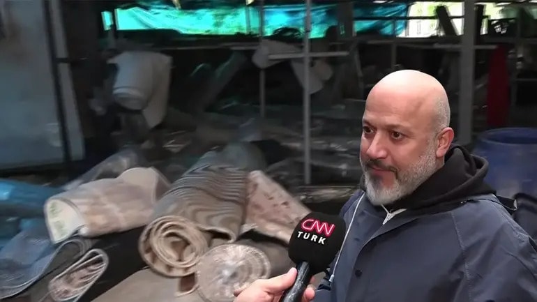 Selde halı yıkama işletmesi çamur içinde kaldı: Müşteriler halılarını soruyor