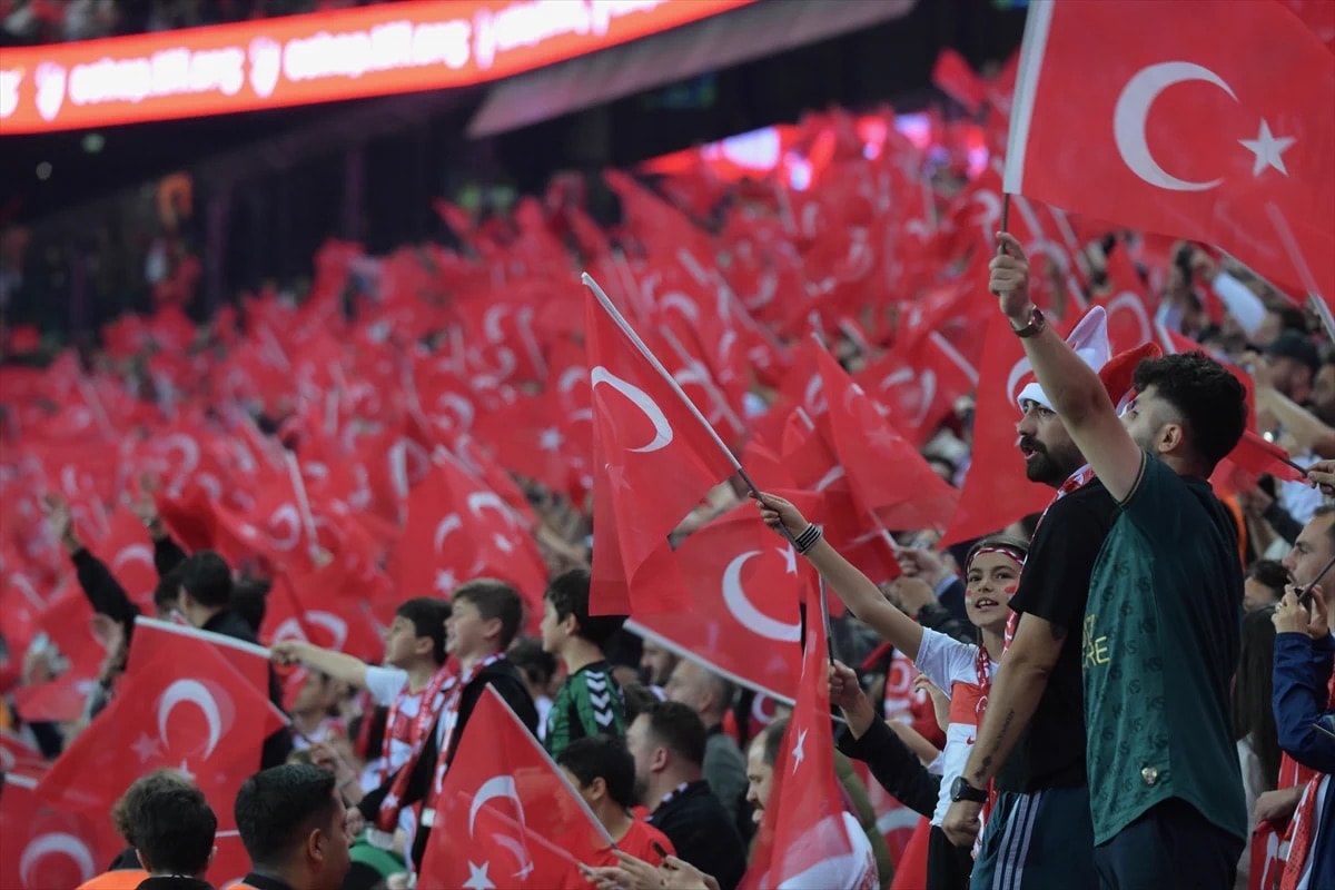 Türk futbolunda yeni kural! Artık o futbolcular yabancı sayılmayacak