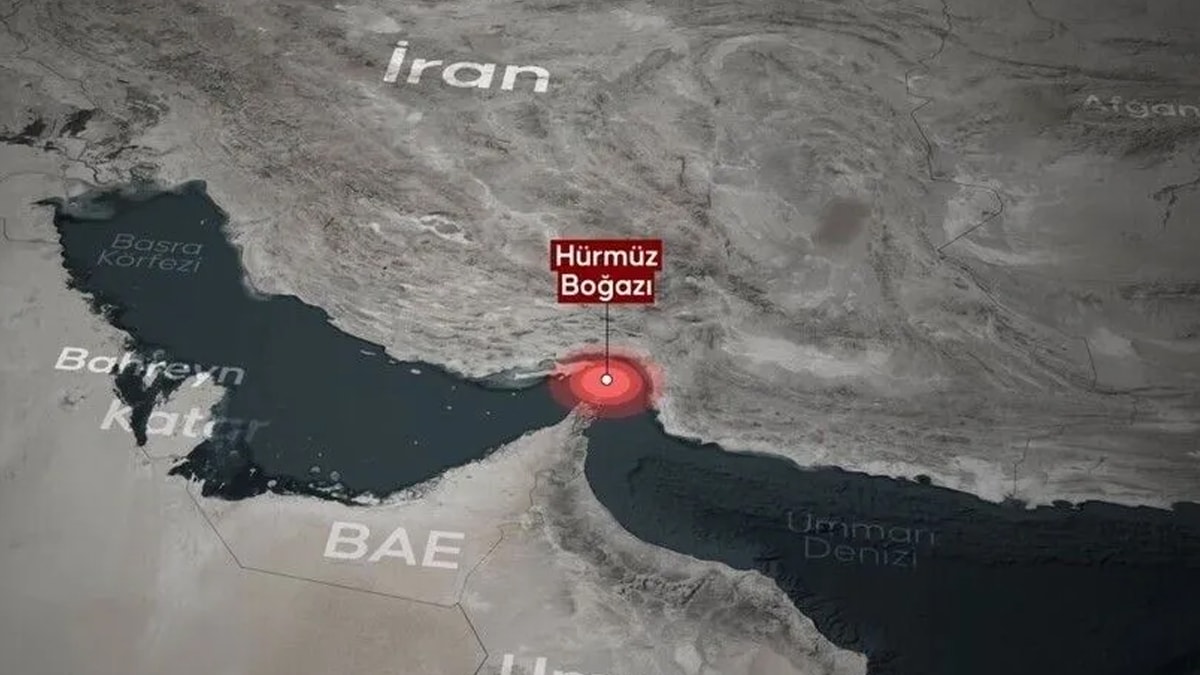 Hürmüz Boğazı’nda tanker mayına çarptı, yangın çıktı