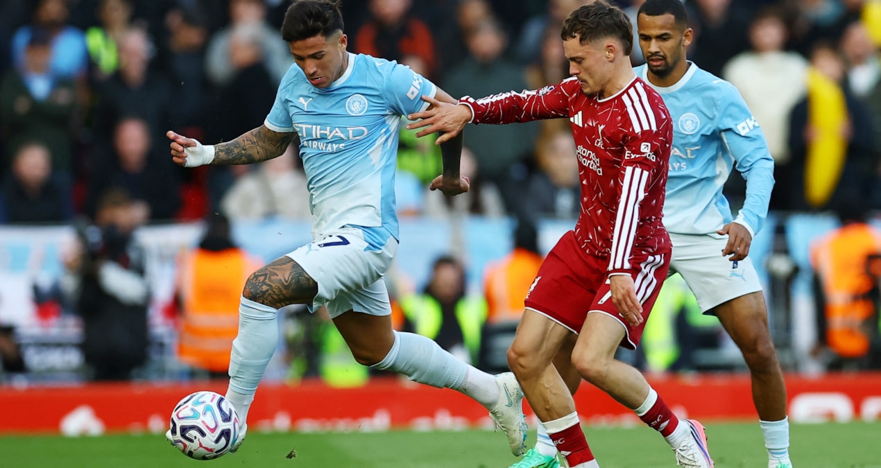 Manchester City, Liverpool'u darmadağın etti