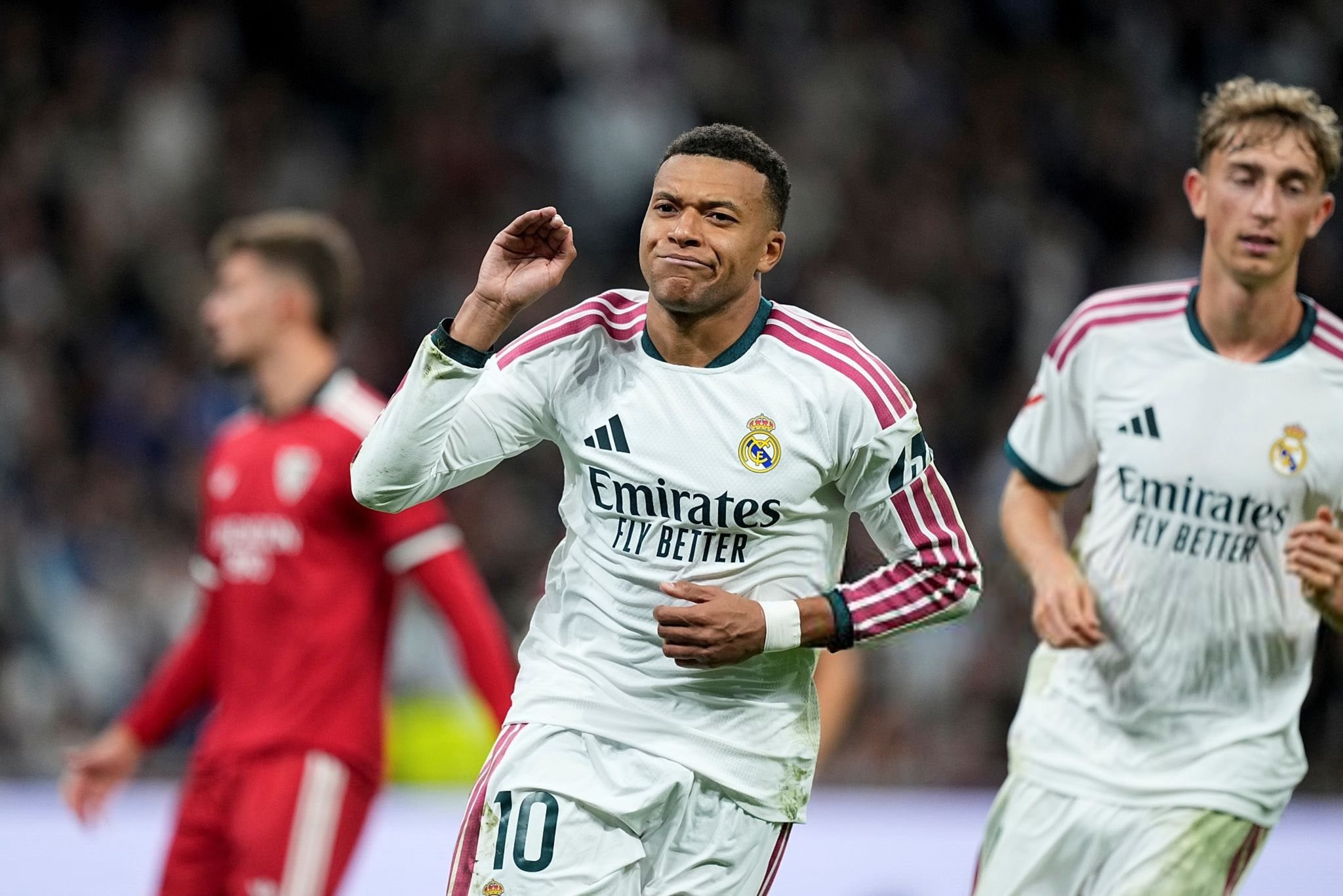 3- Mbappe: 100.000.000 dolar