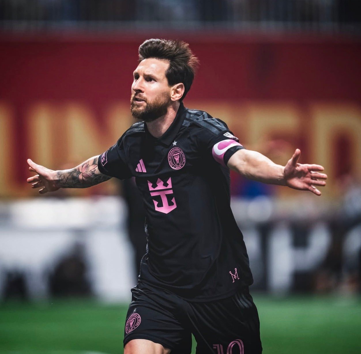 2- Messi: 145.000.000 dolar