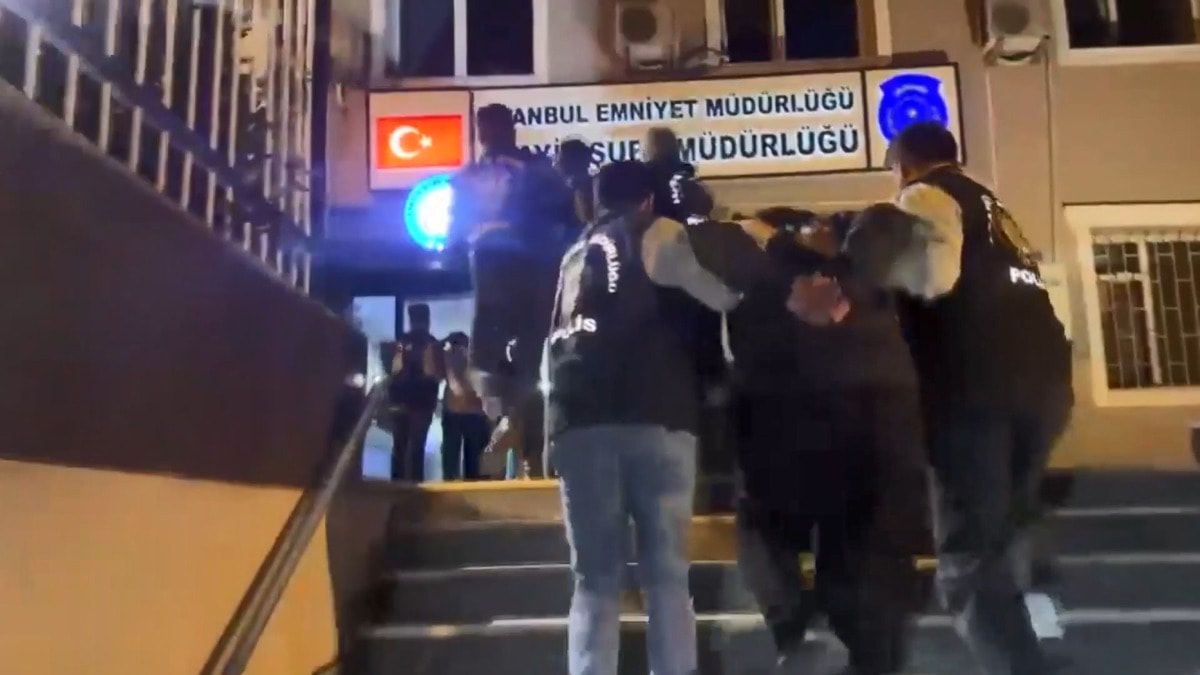 İstanbul’daki iki cinayetin üç şüphelisi Edirne’de yakalandı