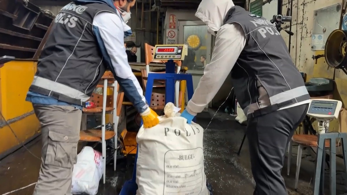 İstanbul’da yaklaşık 10 ton uyuşturucu yakılarak imha edildi