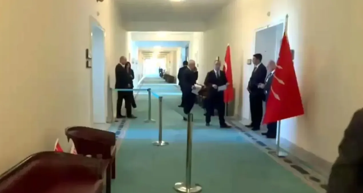 CHP-YENİ Parti gerilimi Meclis koridoruna taştı!