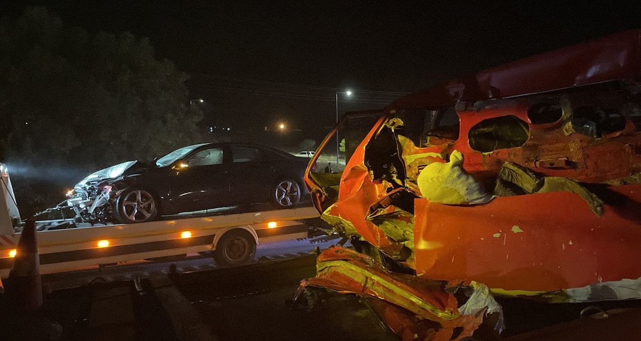 Kaza sonrası araçlar bu hale geldi, 3 kişi hayatını kaybetti