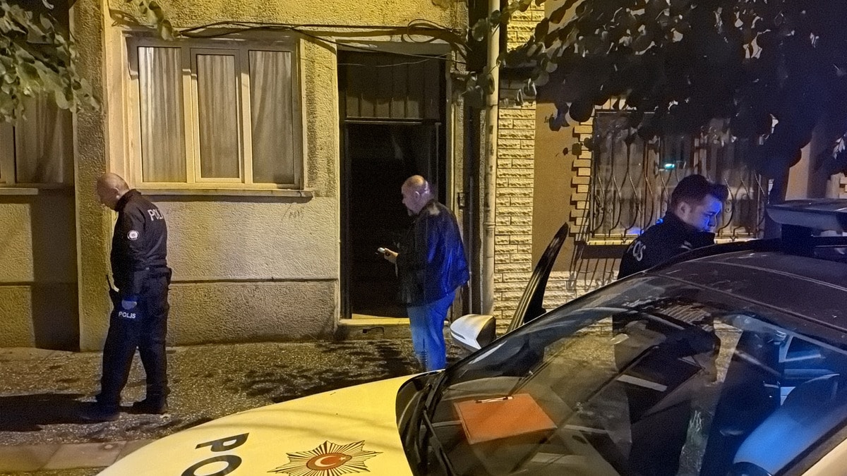 Komşusunun evinde fenalaşıp öldü