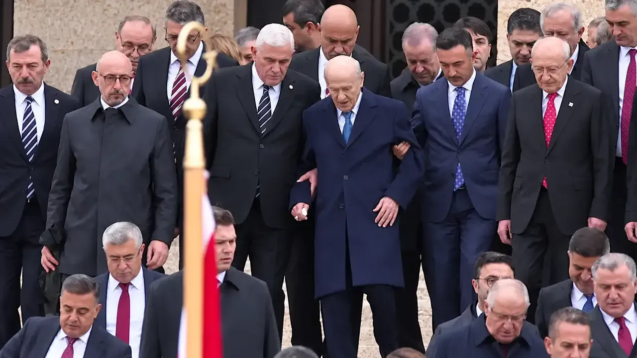 Dervişoğlu'nun danışmanından 'insanlık' savunması