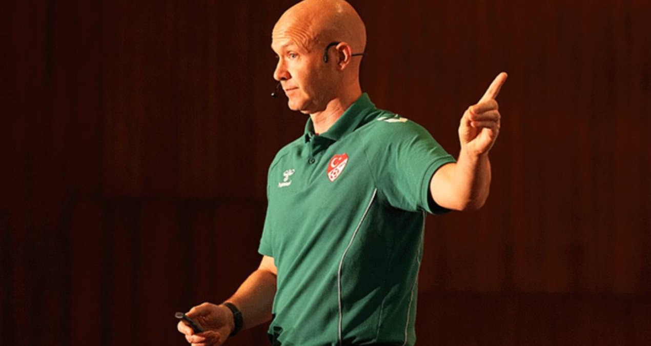 Anthony Taylor ilk atamalarını yaptı! İşte seçtiği hakemler
