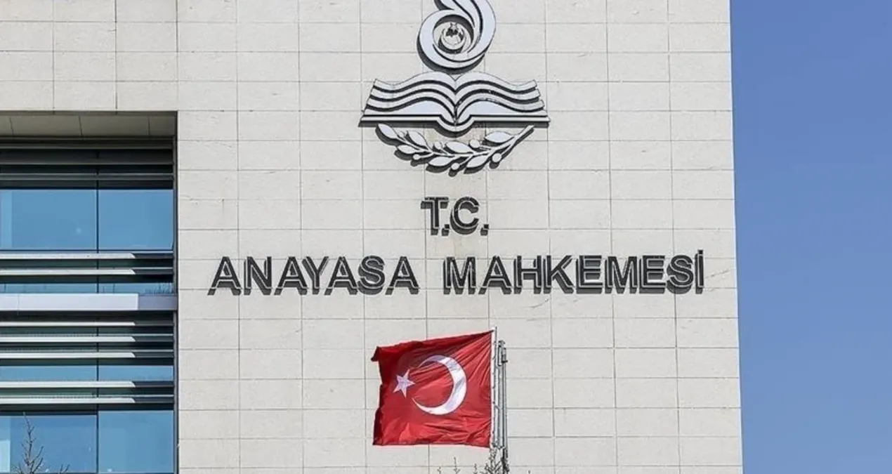 AYM’den 26 siyasi parti hakkında suç duyurusu kararı