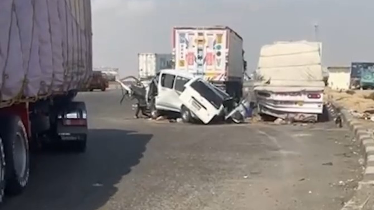 Mısır'da feci kaza! 10 ölü, 24 yaralı