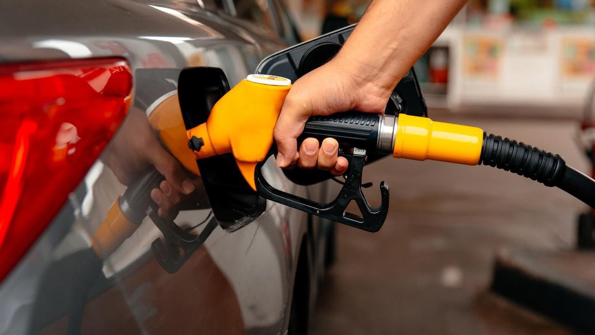 Motorin indirimi gece yarısı pompaya yansıdı