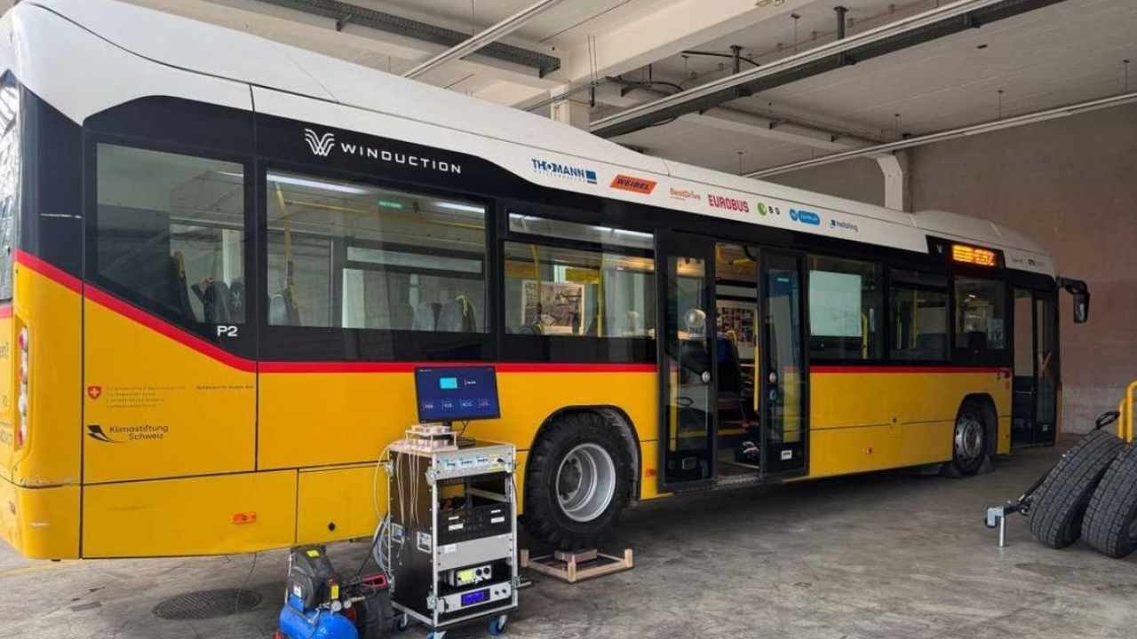 Otobüslerde yeni dönem: Artık durakta beklerken lastikten 'yakıt' emecek
