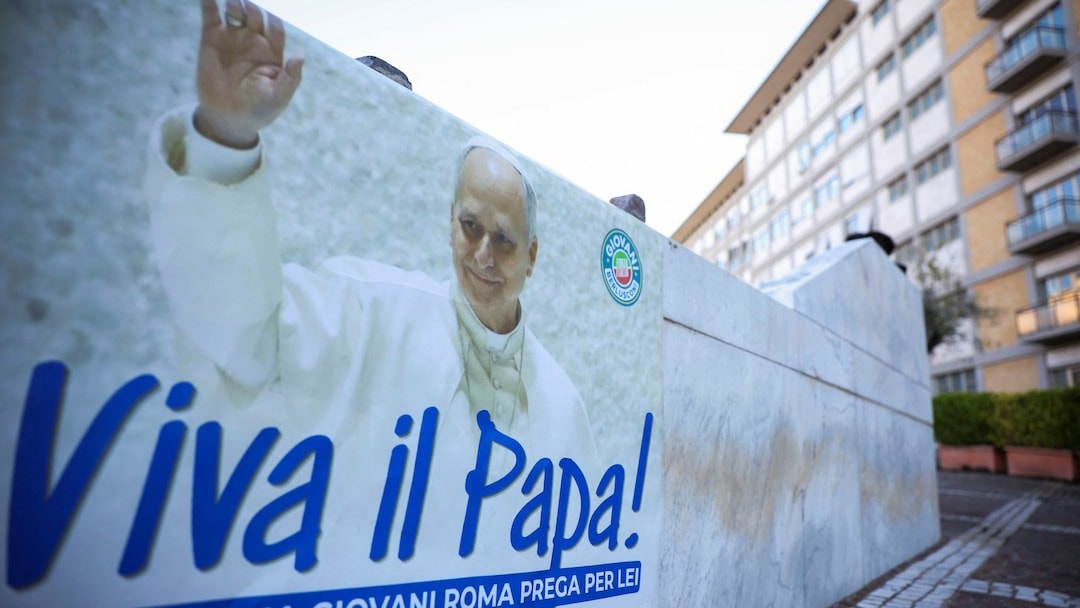 Papa Leo ameliyattayken Vatikan'ı kim yönetiyor?