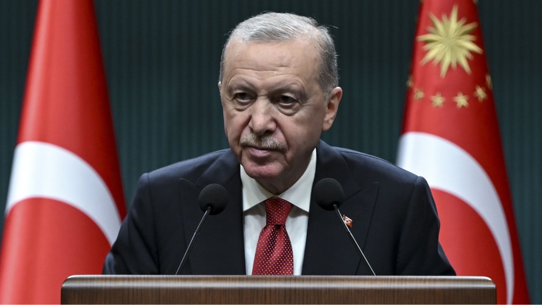 Erdoğan fon operasyonu için devreye giren isimlere “Bu işe karışmayın” demiş: Son toplantıda herkesi haşlamış