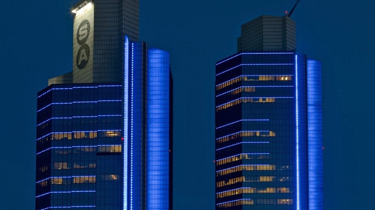 Sabancı Holding'de aile üyeleri ve üst yönetim hisselerine sahip çıktı