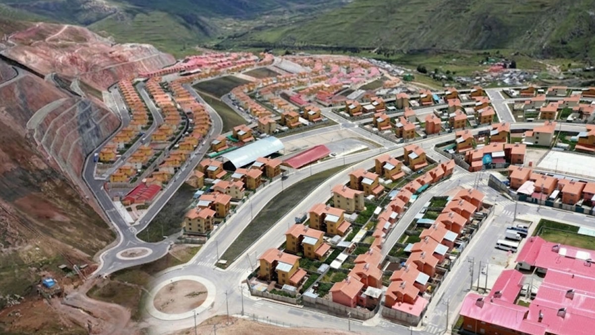 1600 kişiye yeni şehir inşa ettiler