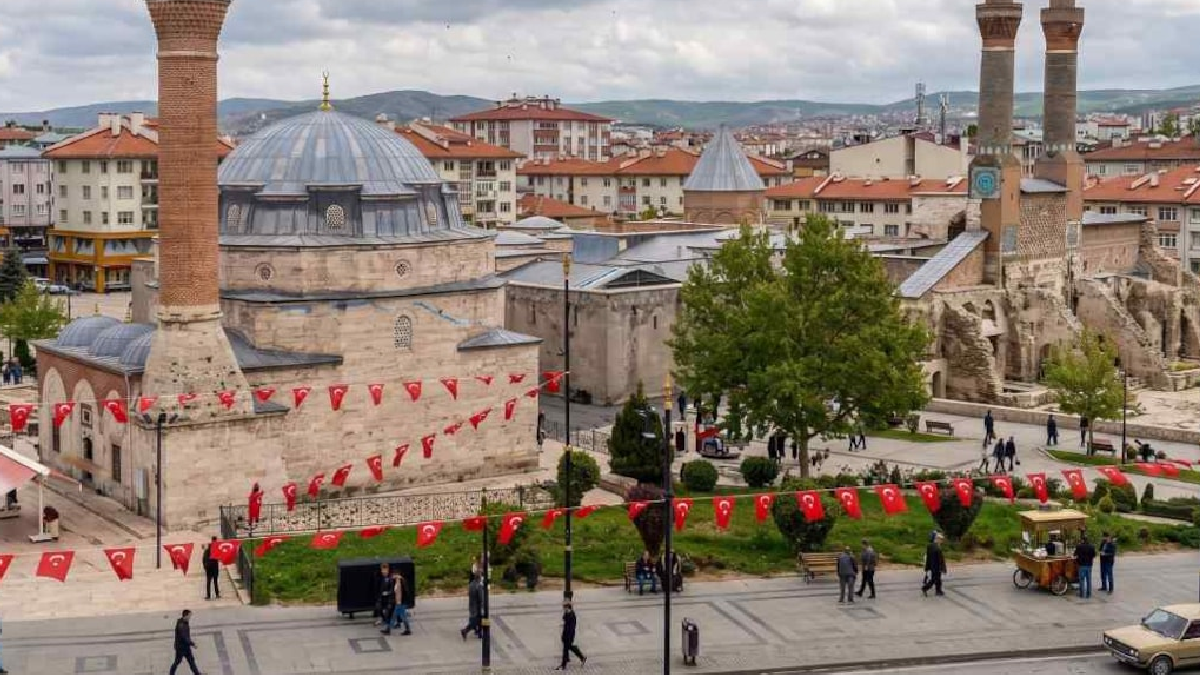 Turistler birden Sivas’a gitmeye başladı