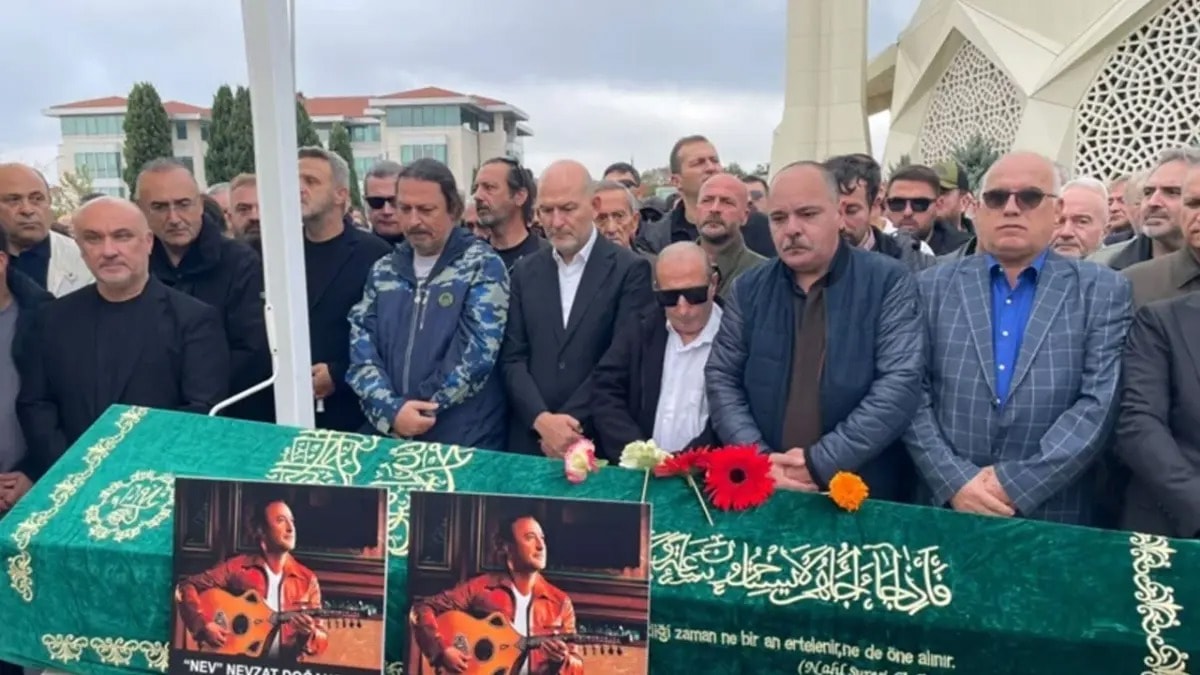 Süleyman Soylu arkadaşı Nev'i son yolculuğuna uğurladı