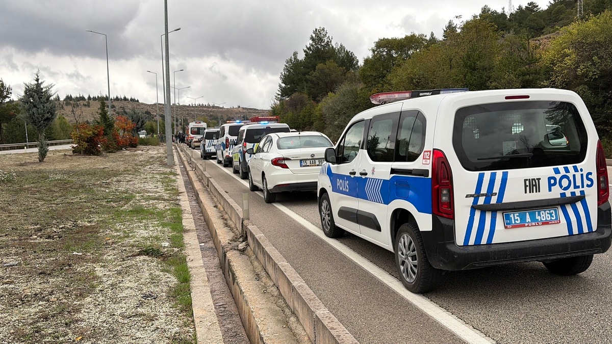 Takla atan otomobilde can pazarı: 1 ölü, 4 yaralı