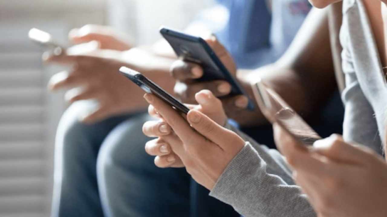 Telefonlara SMS gitmeye başladı: Ekrana dokunmasanız bile cihazı anında kilitleyecek