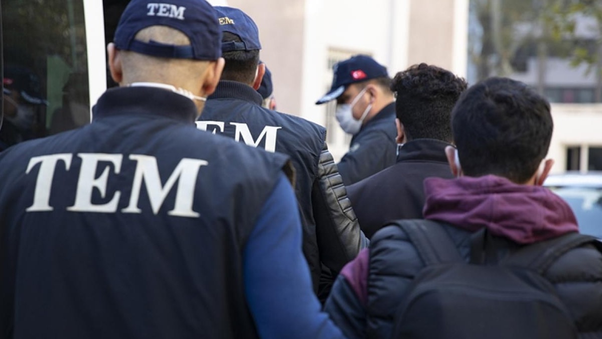 İstanbul'da IŞİD ve El Kaide operasyonu: 14 şüpheli gözaltında