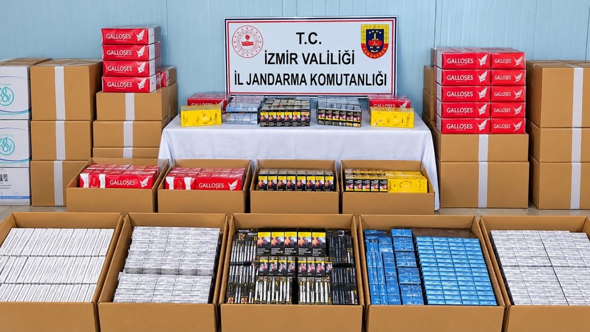 Torbalı'da 27 bin paket kaçak sigara ele geçirildi