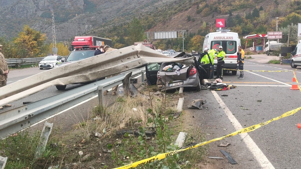 Tünel çıkışında bariyere çarpan otomobilde bir kişi öldü