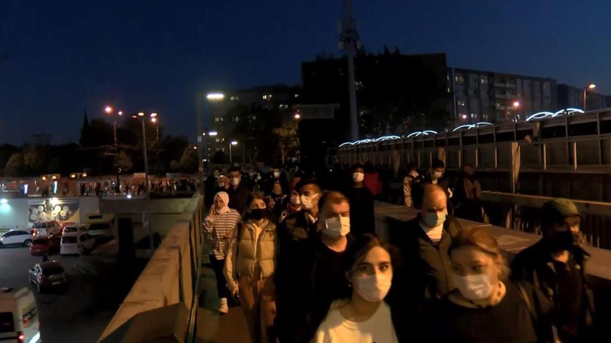 İktidarın 'yaz saati' inadı devam ediyor! Almanya ile Türkiye arasındaki saat farkı ikiye çıktı