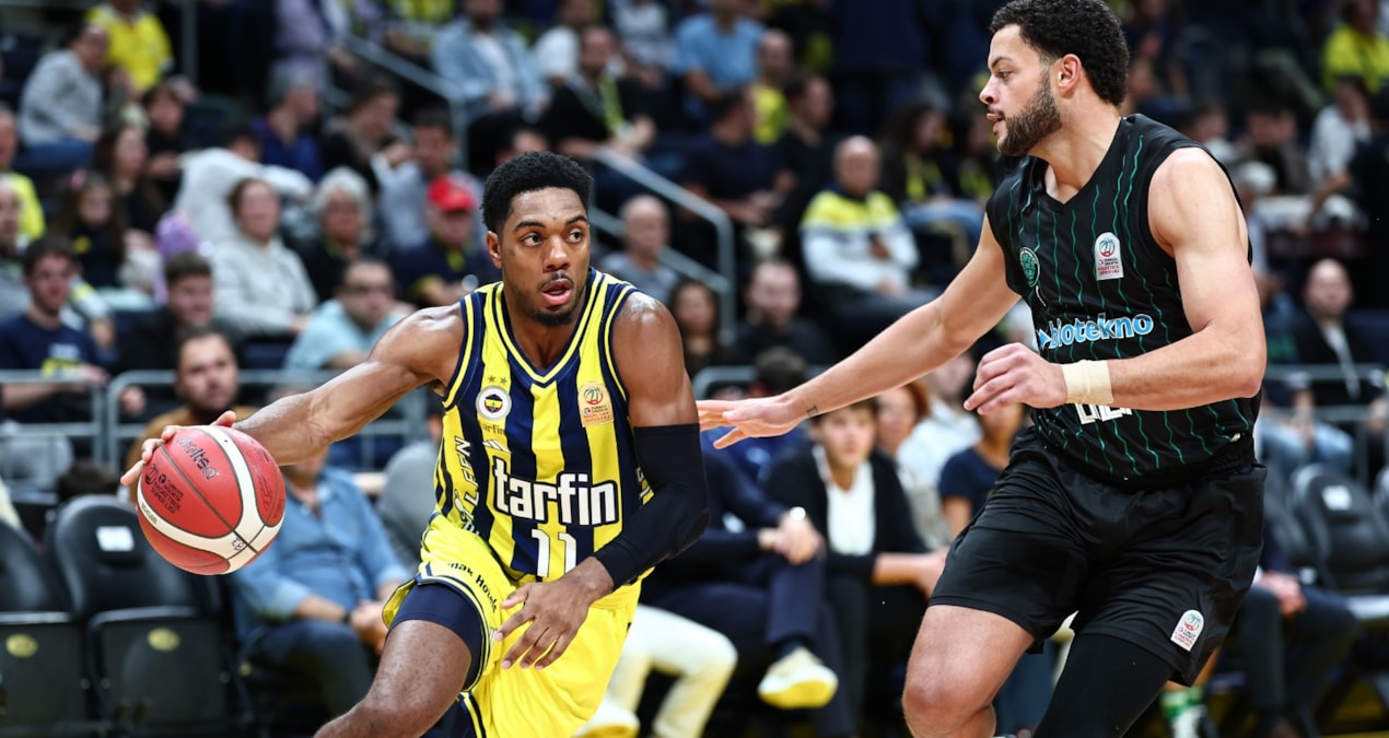 Photo: sozcu.com.tr Fenerbahçe sezonun ilk galibiyetini aldı