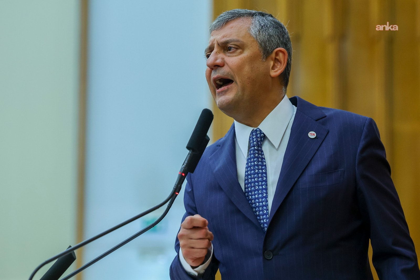 Özgür Özel’den Cemil Tugay’a zehir zemberek sözler....