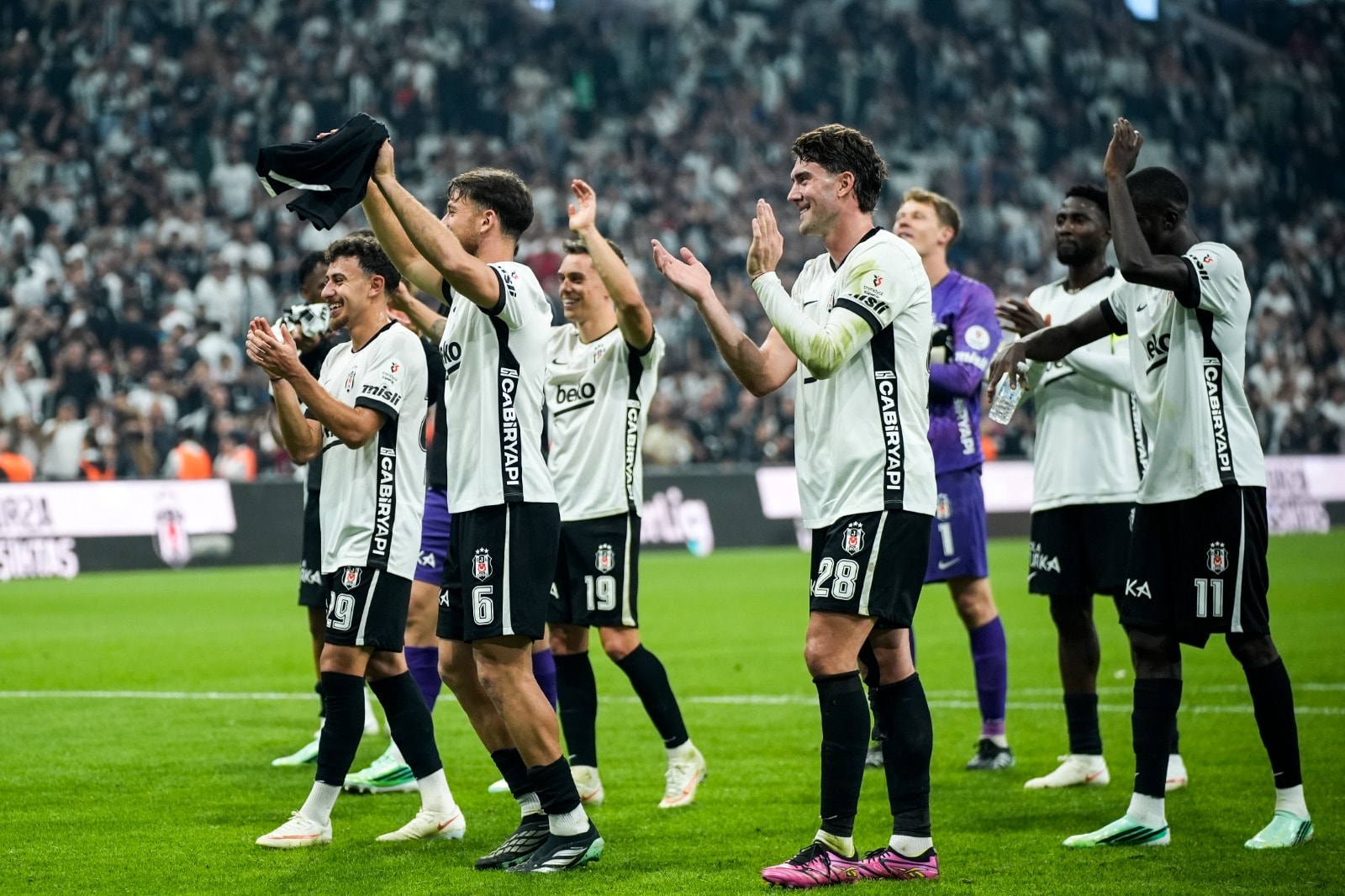 Beşiktaş'ı Hoffenheim maçı öncesi şoke eden haber! Yıldız futbolcu antrenmana çıkmadı