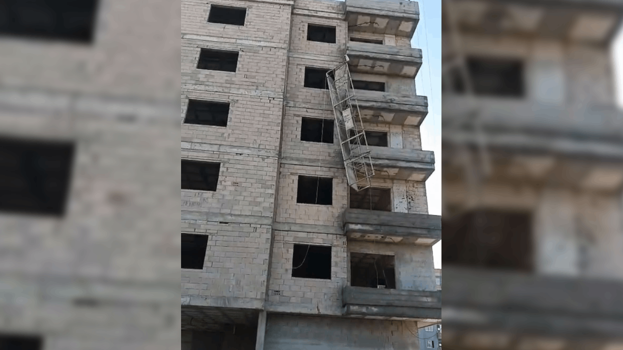 Mersin'de inşaatta feci kaza: İskeleden düşen iki kardeşten Serdar öldü, ağabeyi yaralı!