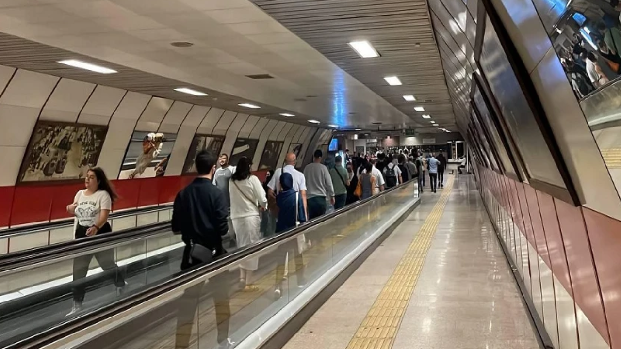 İstanbul'da iki tramvay ve bir metro hattında seferler yeniden başladı