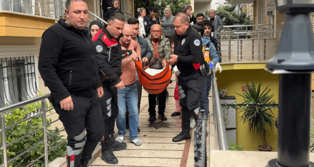 İstanbul Avcılar'da yol verme tartışması bıçaklı saldırıya dönüştü
