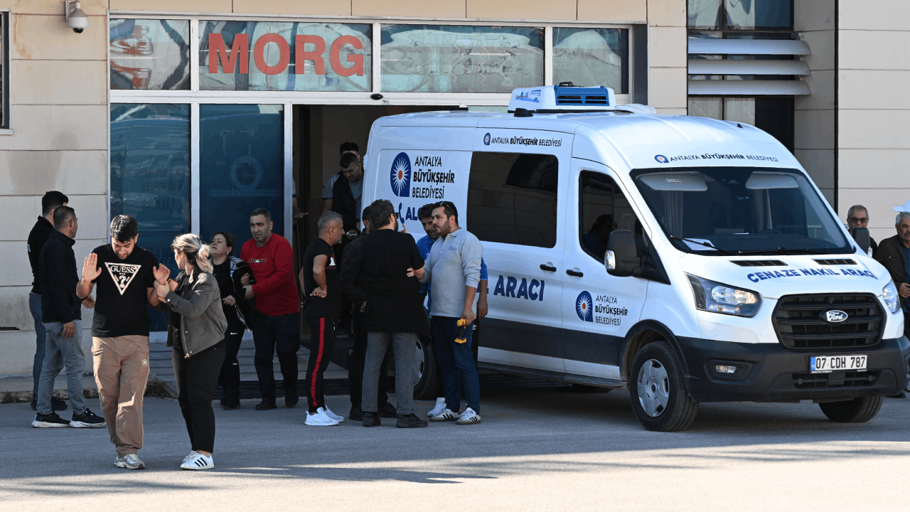 Turnuva için Antalya'ya gelmişti... Eski futbolcudan acı haber