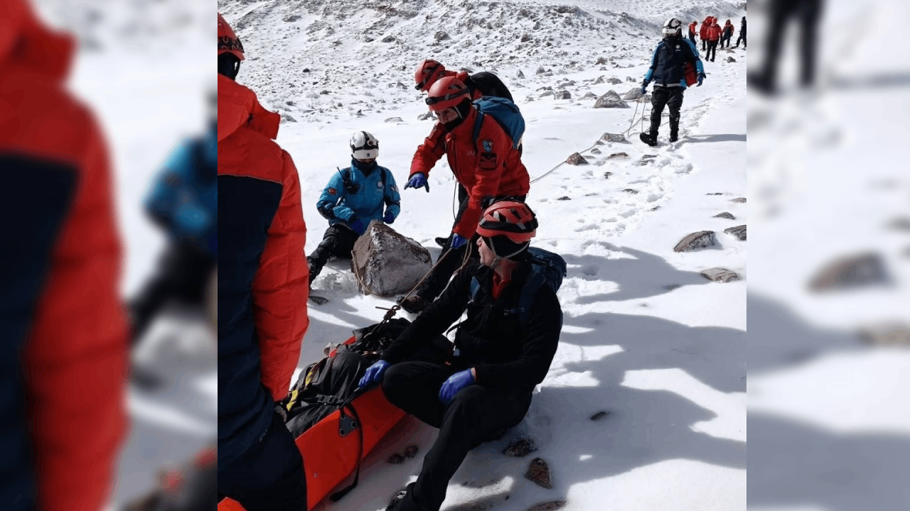 Erciyes Dağı’nda zirve tırmanışında acı son: Türk dağcı kayalıklardan düşerek hayatını kaybetti!