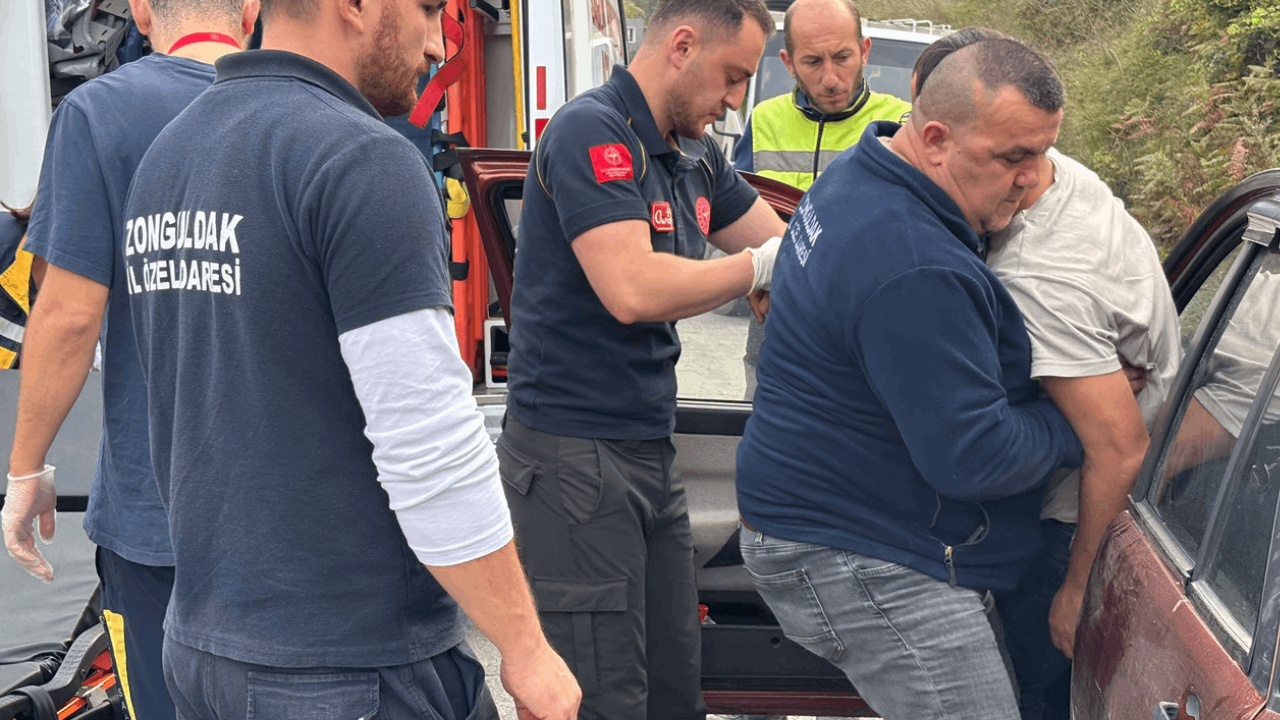 Yol kenarındaki araçta baygın bulundu: Özel İdare personelinin dikkati hayat kurtardı!