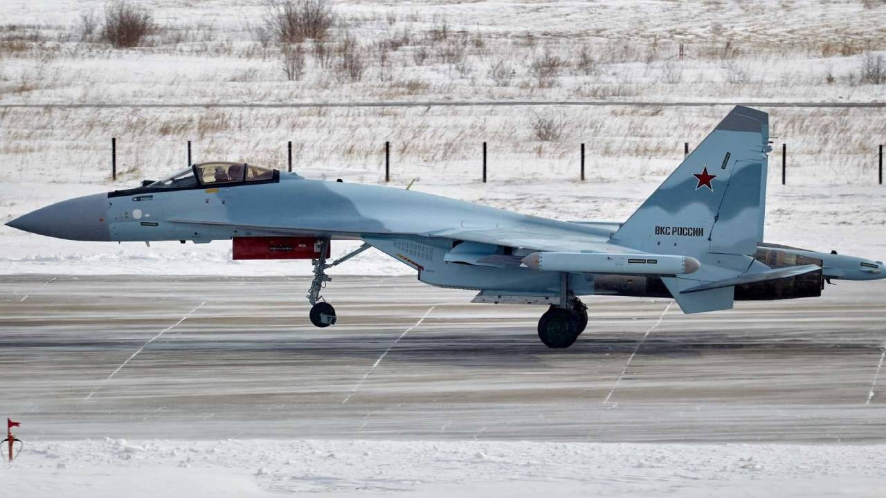 F-35'lere kafa tutan harp uçaklarından 12 adet aldılar: Bölgede dengeler değişecek