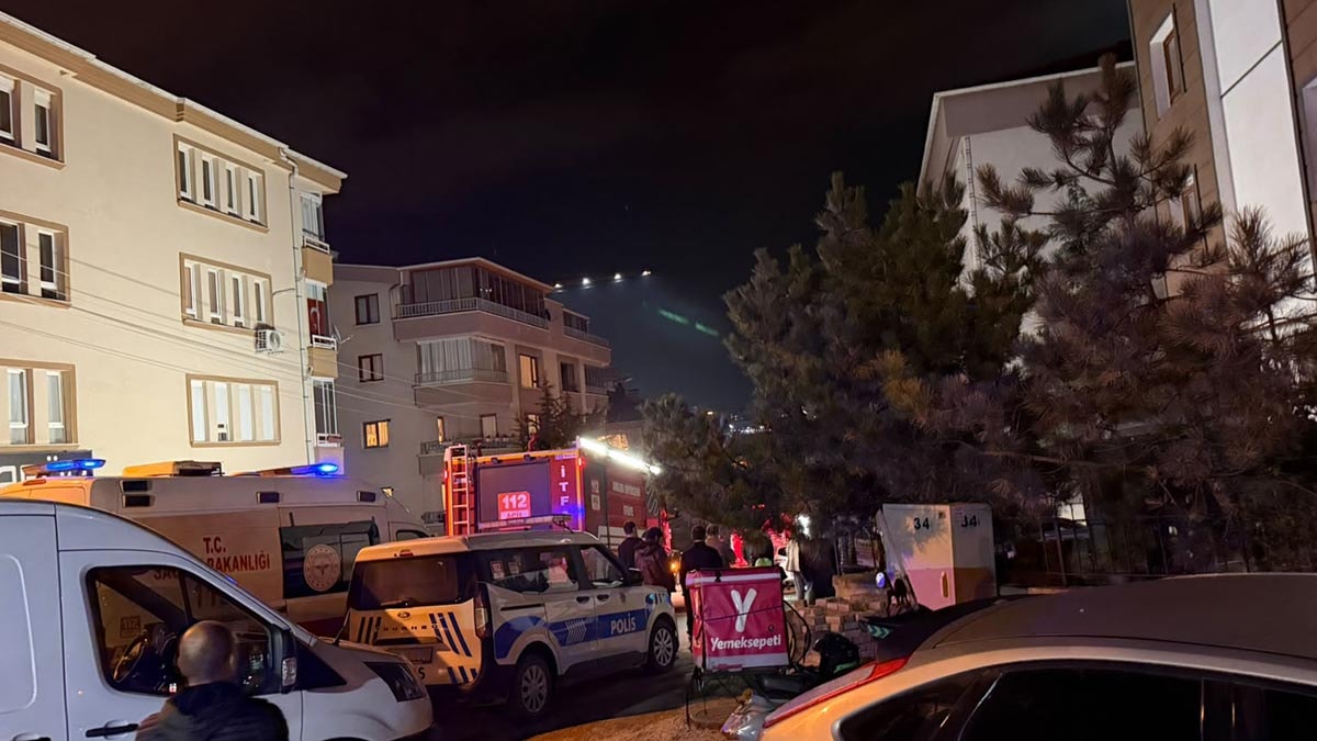 Ankara'da bir evde doğalgaz patlaması sonucu yangın çıktı