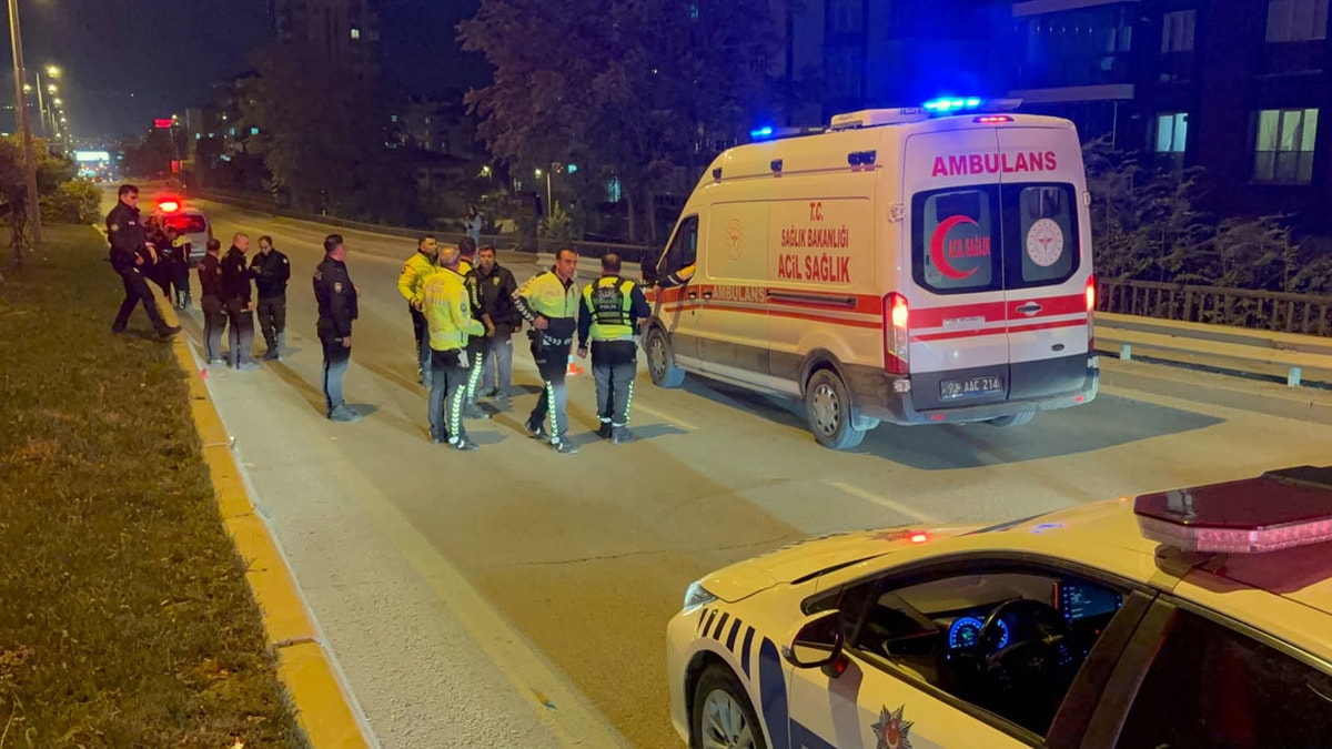 Yolun karşısına geçerken aracın çarptığı yaya öldü