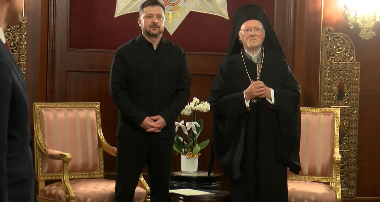 Zelenskiy Fener Rum Ortodoks Patrikhanesi'ni ziyaret etti