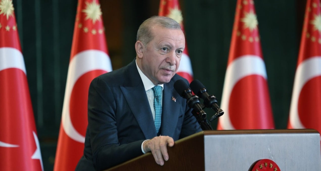 Erdoğan'dan 168 yazar, akademisyen, sanatçı ve gazetecinin imzaladığı laiklik bildirisine sert tepki