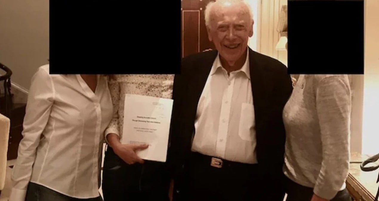 Nobel ödüllü bilim adamının Epstein'in evinde 3 kadınla fotoğrafı ortaya çıktı