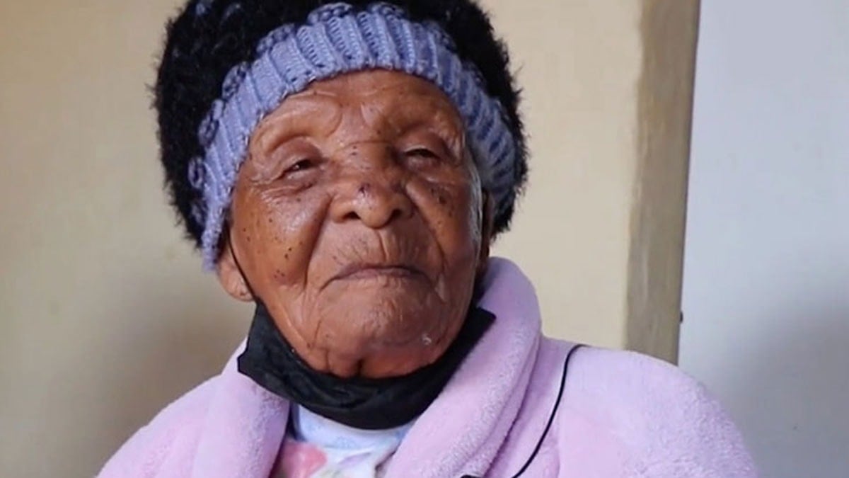 128 yaşındaki kadın çocukluğundan beri bu iki besini tüketmiş