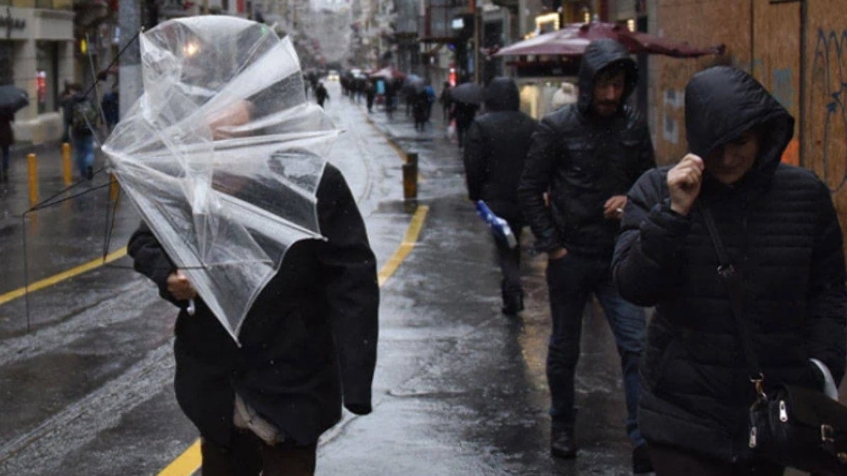 İstanbul Valiliği'nden son dakika fırtına uyarısı! Saatler sonra başlayacak