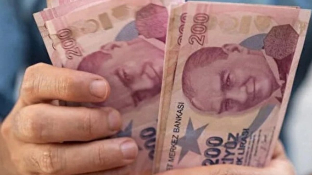 Ankara kulislerinde bayram ikramiyesi hareketliliği! Emekli için 3 farklı zam senaryosu masada