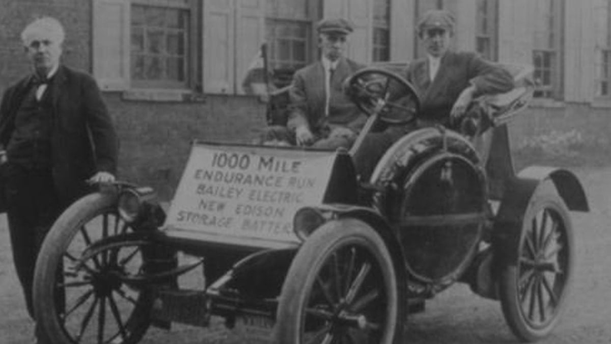 125 yıl önceki elektrikli otomobiller geri dönüyor