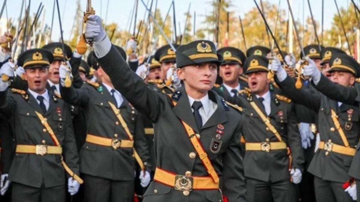 MSB'den ihraç teğmen İzzet Talip Akarsu hakkında suç duyurusu