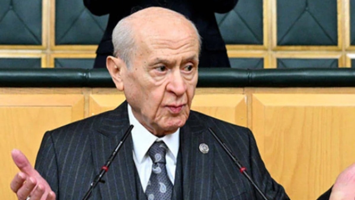 Bahçeli, 'laiklik bildirisi'ni hedef aldı: "Allah'a inanmak gericilikse bal gibi gericiyiz"
